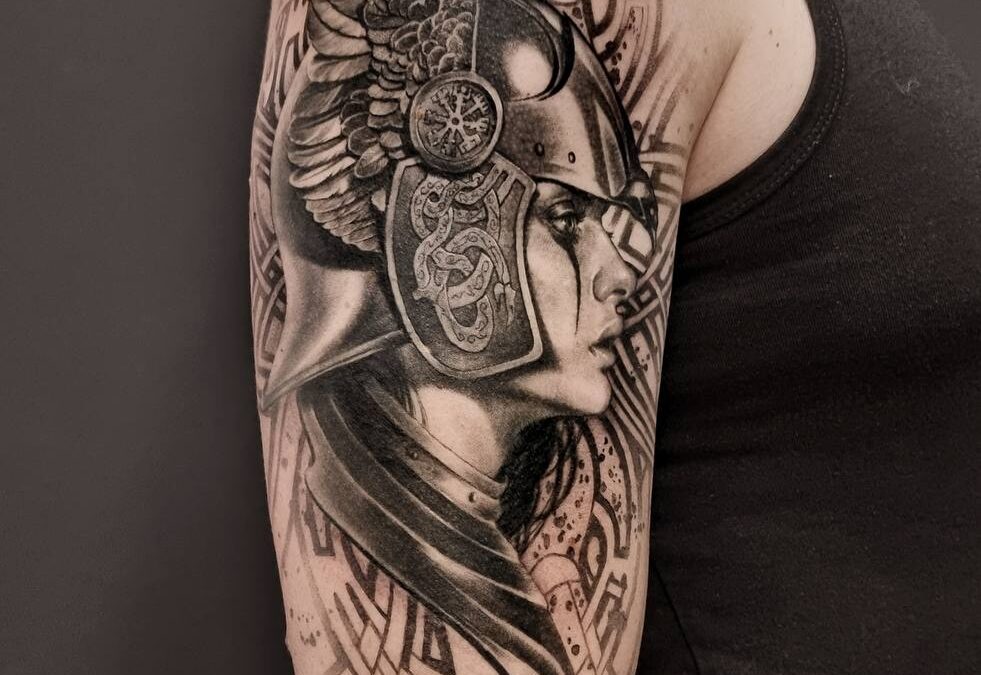 Gå på opdagelse i den nordiske mytologi gennem tatoveringer